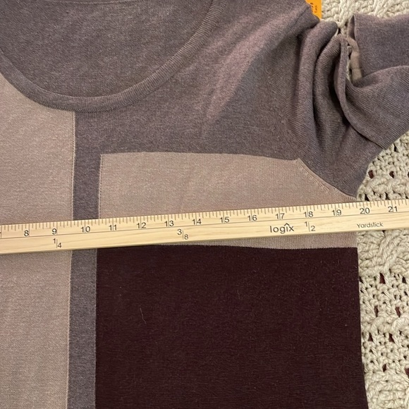 50% Viscose Brown, Gray, Tan, & White colorblock Midi Sweater dress women’s sz M - Picture 9 of 15